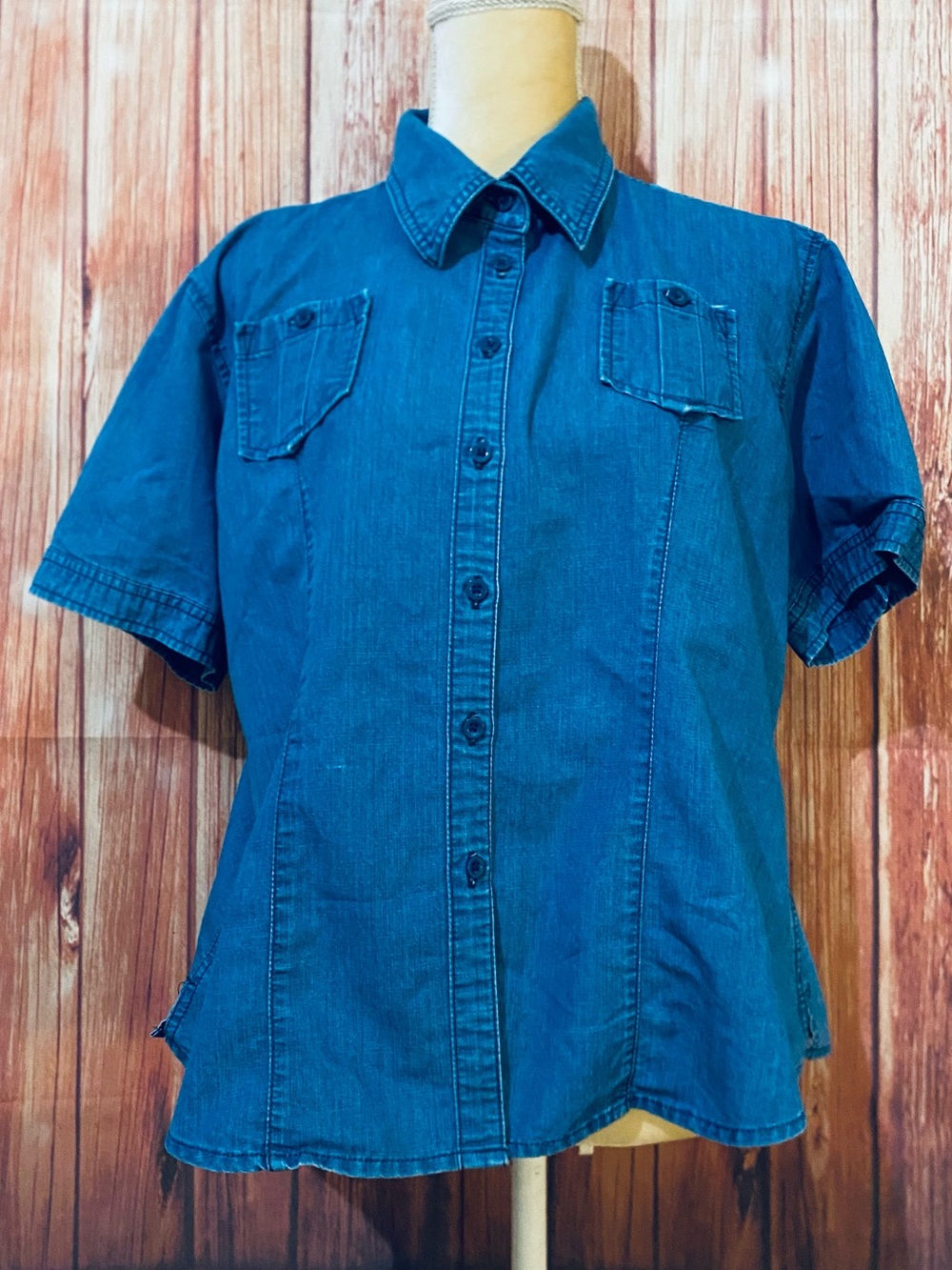 Women’s XL Blouse Riders Blue Jean Look Short Sleeves Button Down Collared